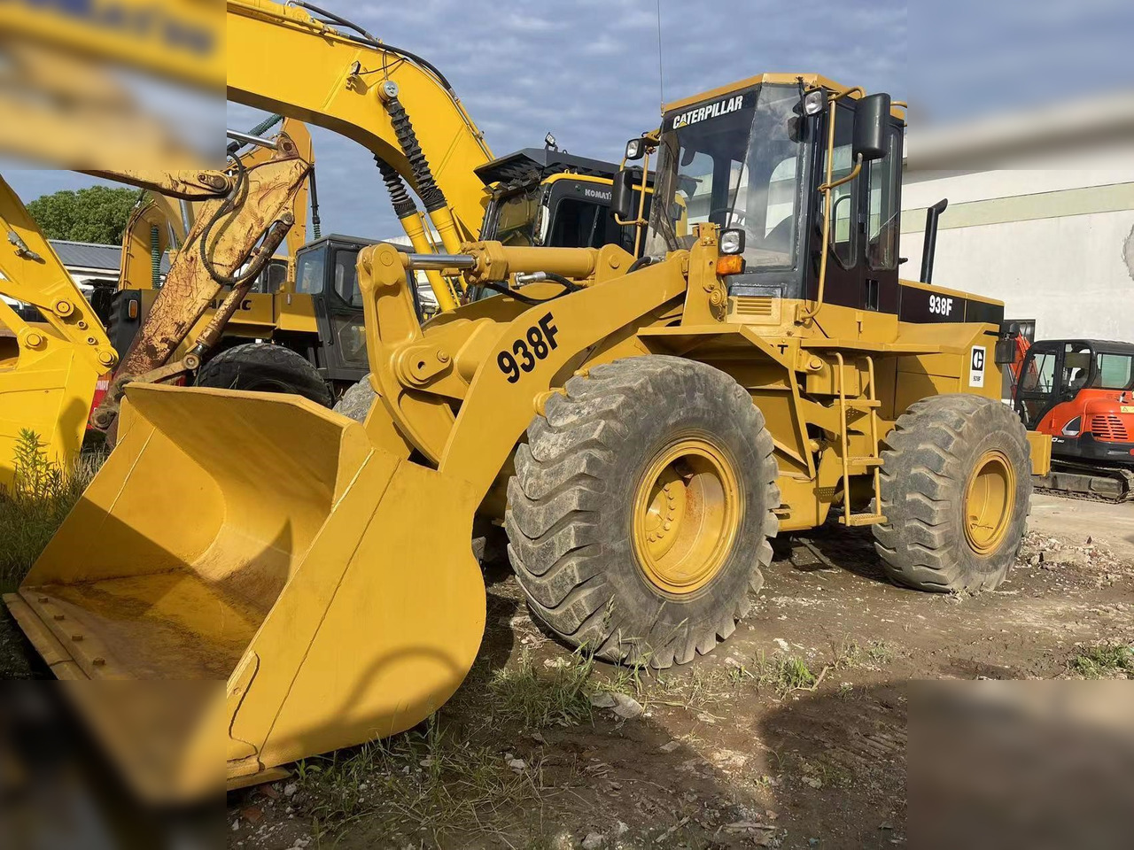 CATERPILLAR 938F - Wheel loader: gambar 1 CATERPILLAR 938F - Wheel loader: gambar 1