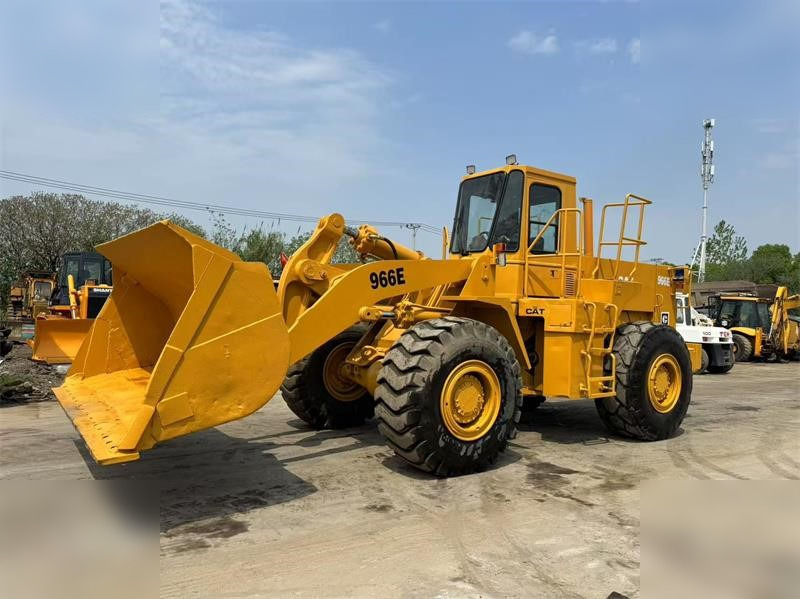 CATERPILLAR 966E - Wheel loader: gambar 1 CATERPILLAR 966E - Wheel loader: gambar 1