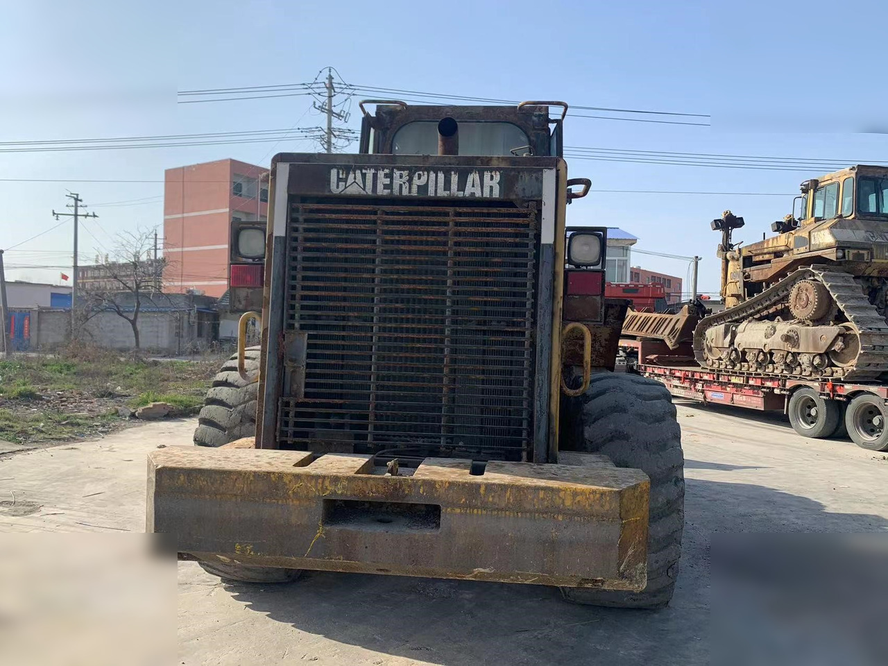 CATERPILLAR 966F - Wheel loader: gambar 4 CATERPILLAR 966F - Wheel loader: gambar 4