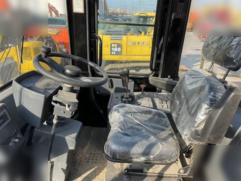 CATERPILLAR 966G - Wheel loader: gambar 5 CATERPILLAR 966G - Wheel loader: gambar 5