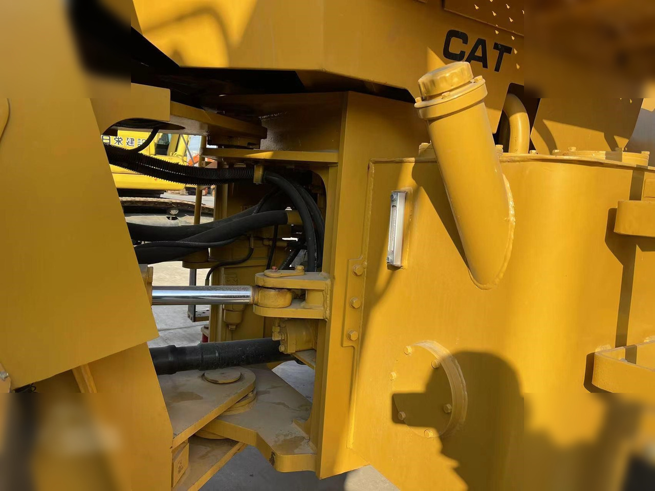 CATERPILLAR 966G - Wheel loader: gambar 4 CATERPILLAR 966G - Wheel loader: gambar 4