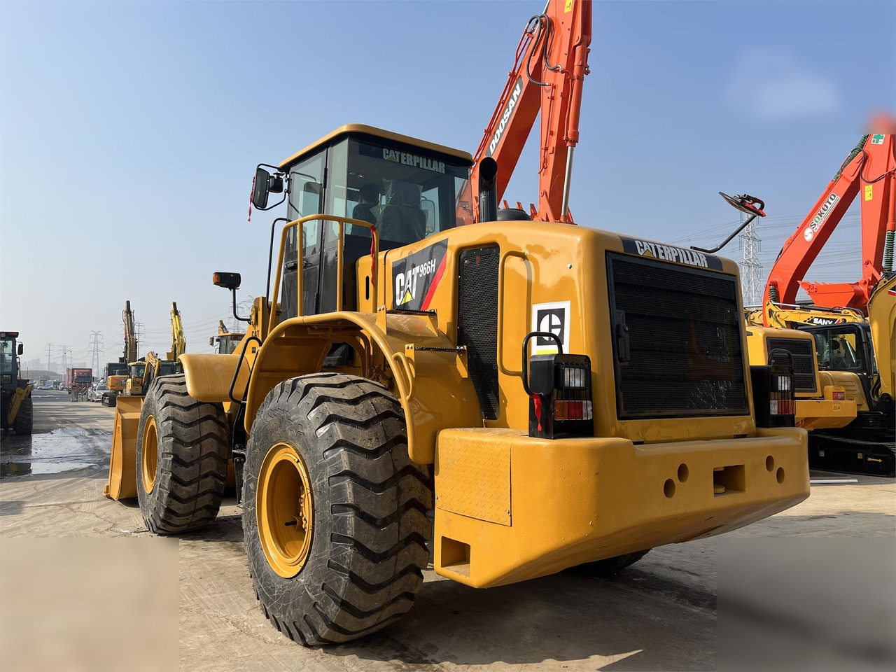 CATERPILLAR 966H - Wheel loader: gambar 2 CATERPILLAR 966H - Wheel loader: gambar 2