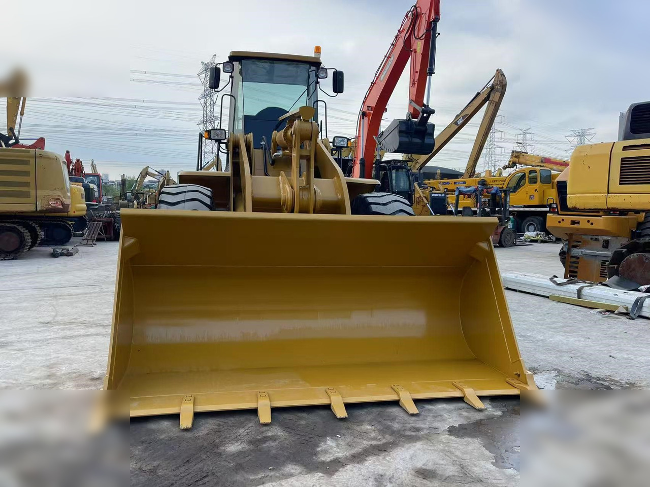 CATERPILLAR 966H - Wheel loader: gambar 2 CATERPILLAR 966H - Wheel loader: gambar 2