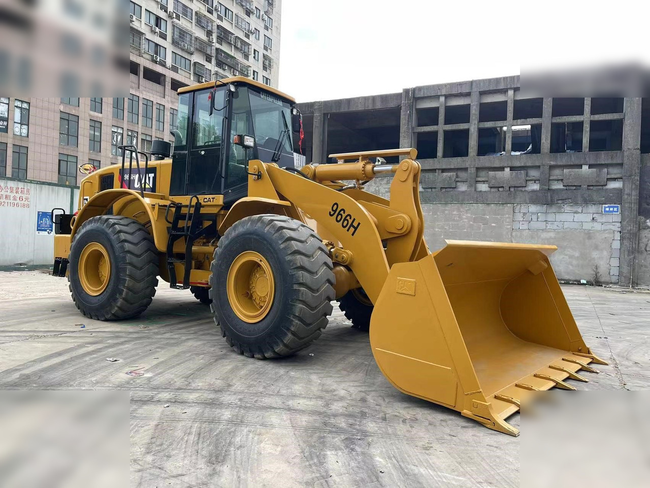 Wheel loader CATERPILLAR 966H: gambar 6
