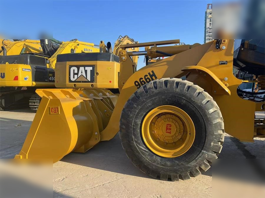 CATERPILLAR 966H - Wheel loader: gambar 4 CATERPILLAR 966H - Wheel loader: gambar 4