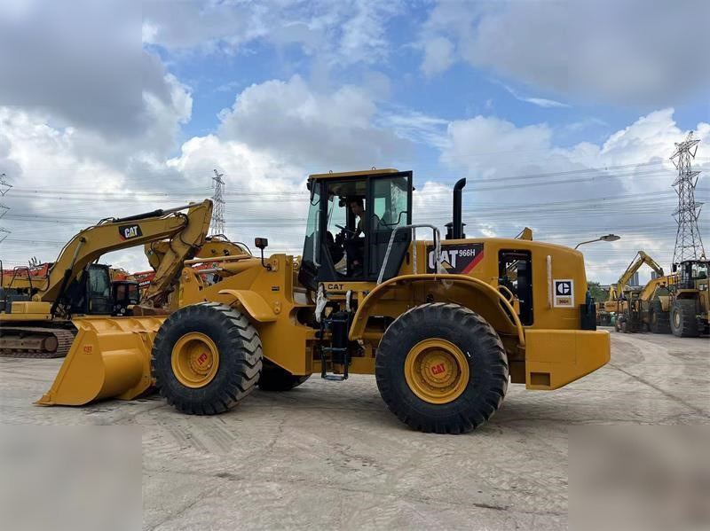 CATERPILLAR 966H - Wheel loader: gambar 4 CATERPILLAR 966H - Wheel loader: gambar 4