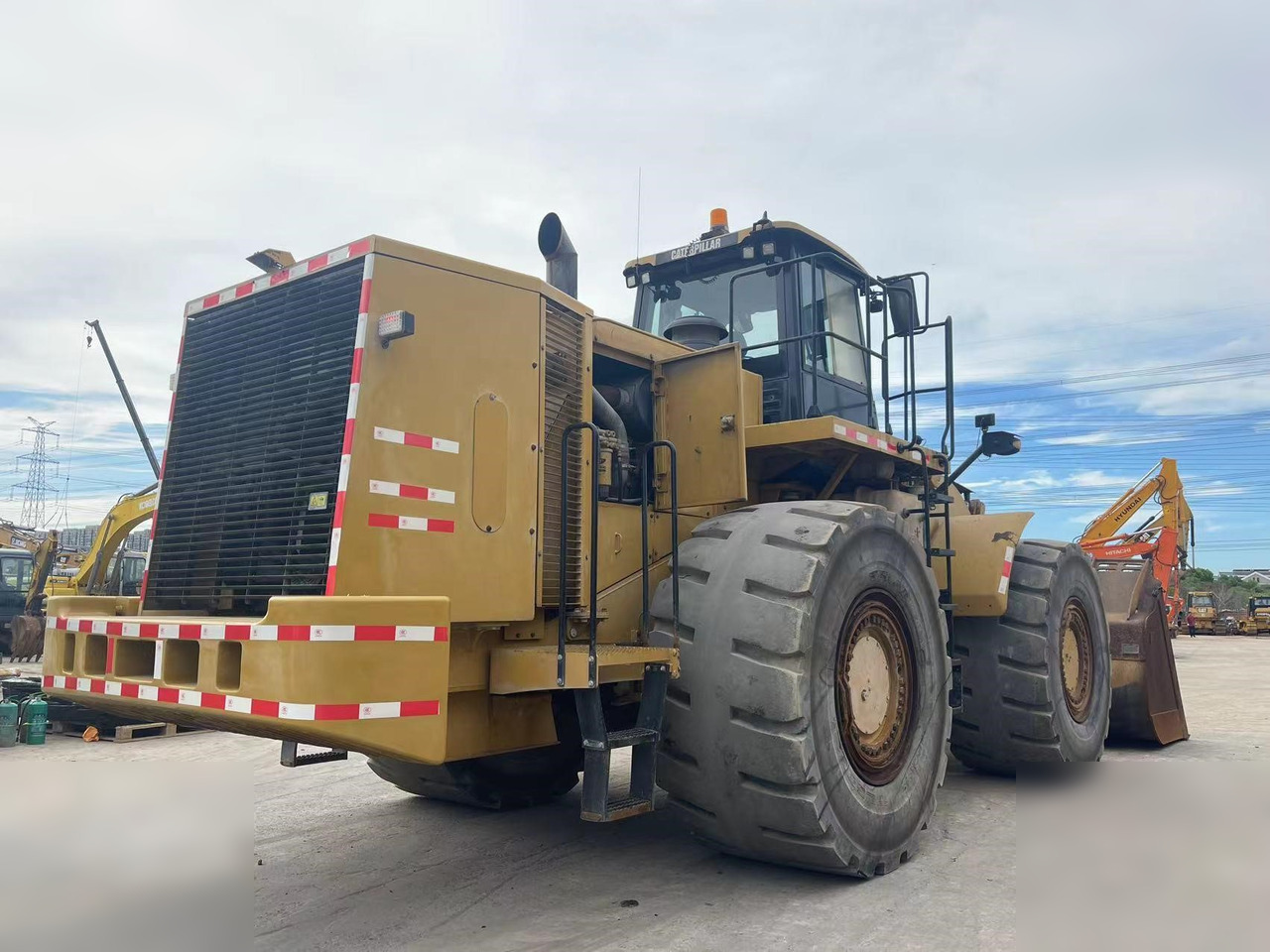 CATERPILLAR 986H - Wheel loader: gambar 2 CATERPILLAR 986H - Wheel loader: gambar 2