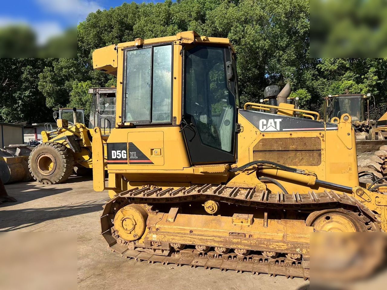 CATERPILLAR D5G XL - Bulldozer: gambar 1 CATERPILLAR D5G XL - Bulldozer: gambar 1