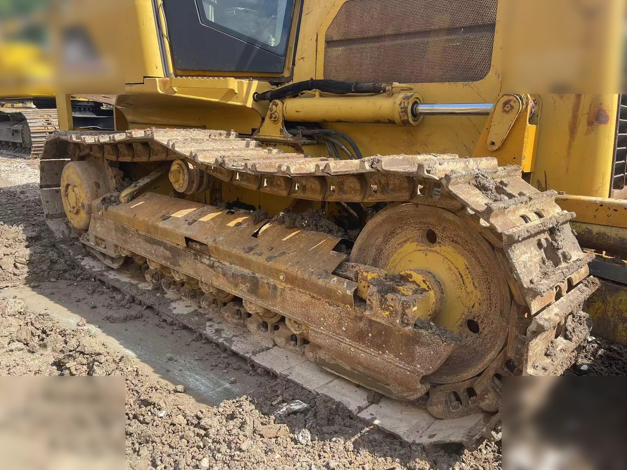 CATERPILLAR D5G XL - Bulldozer: gambar 5 CATERPILLAR D5G XL - Bulldozer: gambar 5