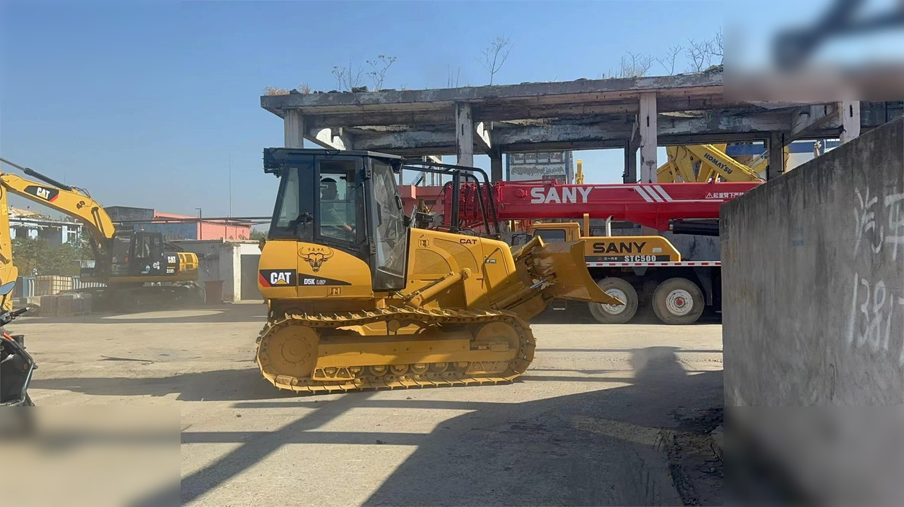 CATERPILLAR D5K LGP - Bulldozer: gambar 1 CATERPILLAR D5K LGP - Bulldozer: gambar 1
