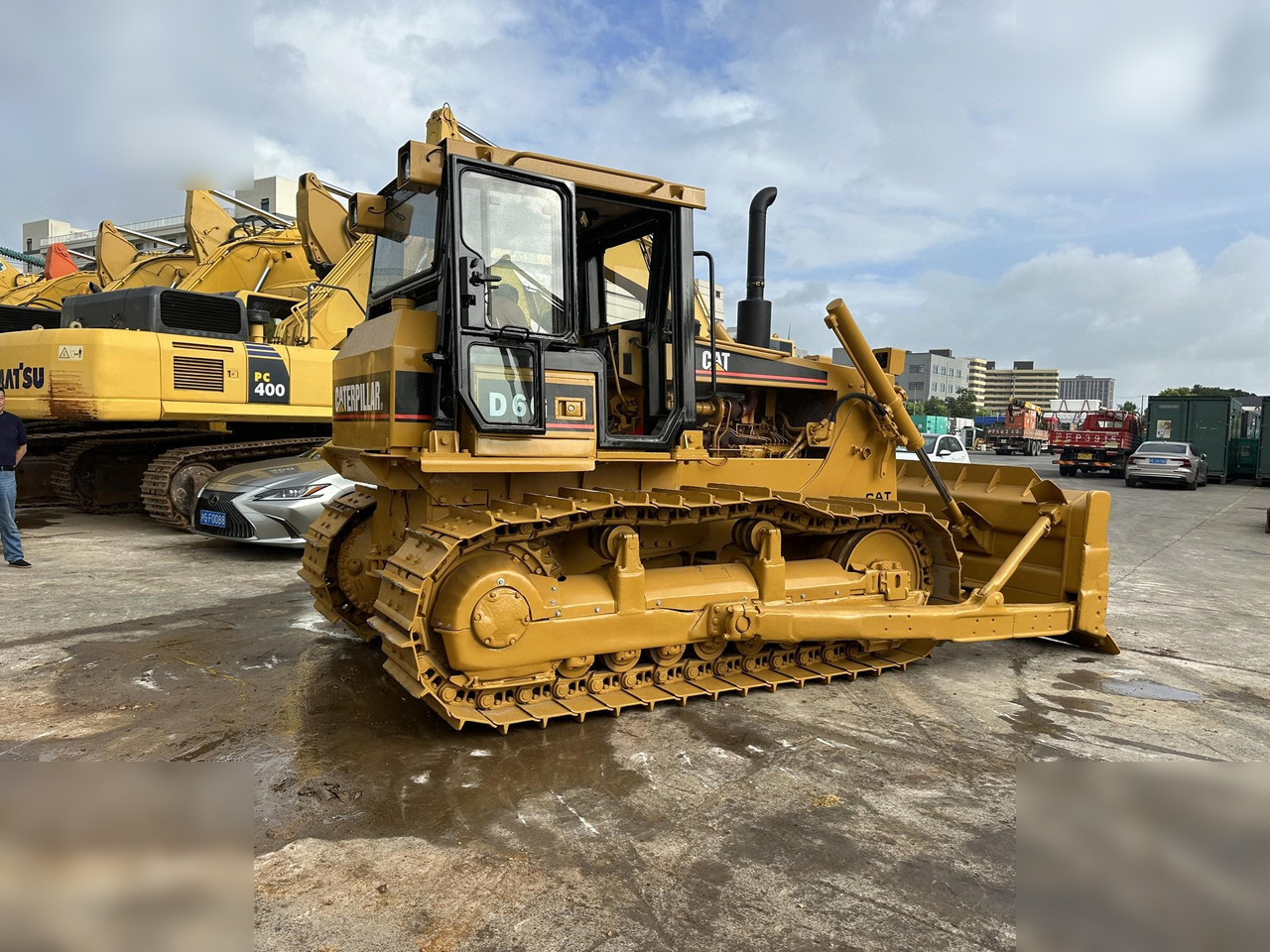 CATERPILLAR D6G - Bulldozer: gambar 2 CATERPILLAR D6G - Bulldozer: gambar 2