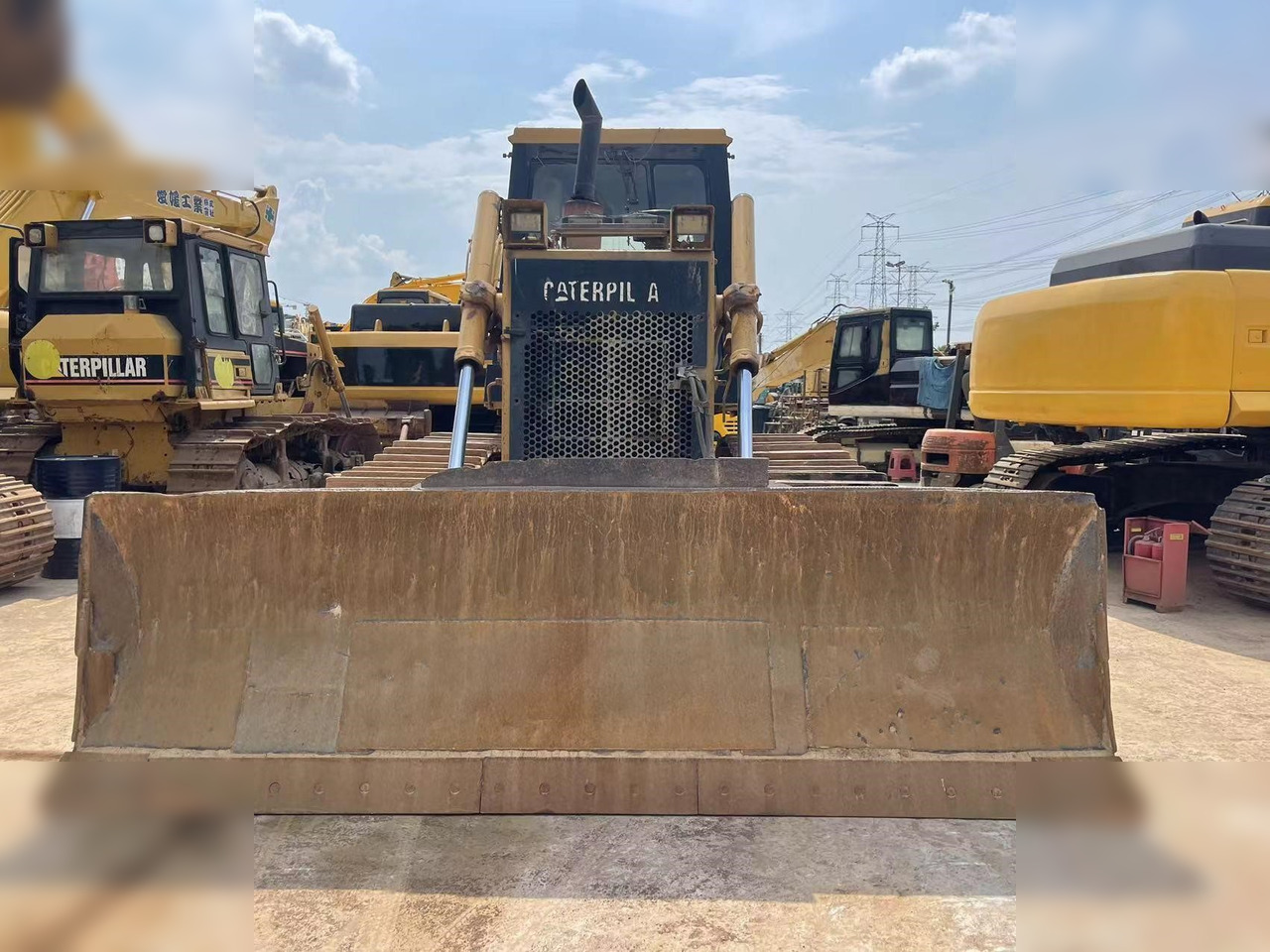 CATERPILLAR D6G - Bulldozer: gambar 4 CATERPILLAR D6G - Bulldozer: gambar 4