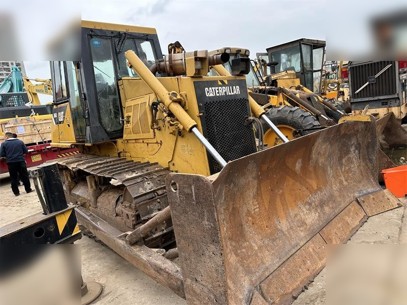 CATERPILLAR D6G2 XL - Bulldozer: gambar 1 CATERPILLAR D6G2 XL - Bulldozer: gambar 1