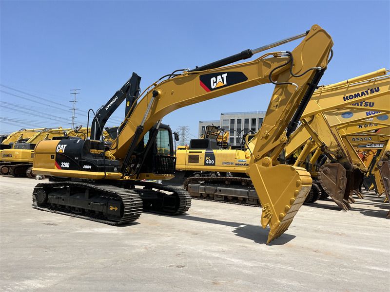 Caterpillar 320D - Ekskavator perayap: gambar 3 Caterpillar 320D - Ekskavator perayap: gambar 3