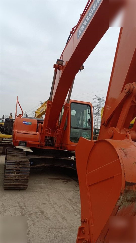 DOOSAN DH220 LC-7 - Ekskavator perayap: gambar 2 DOOSAN DH220 LC-7 - Ekskavator perayap: gambar 2