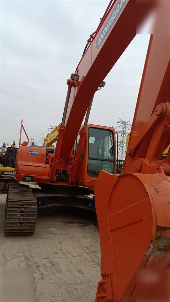 DOOSAN DH220 LC-7 - Ekskavator perayap: gambar 2 DOOSAN DH220 LC-7 - Ekskavator perayap: gambar 2