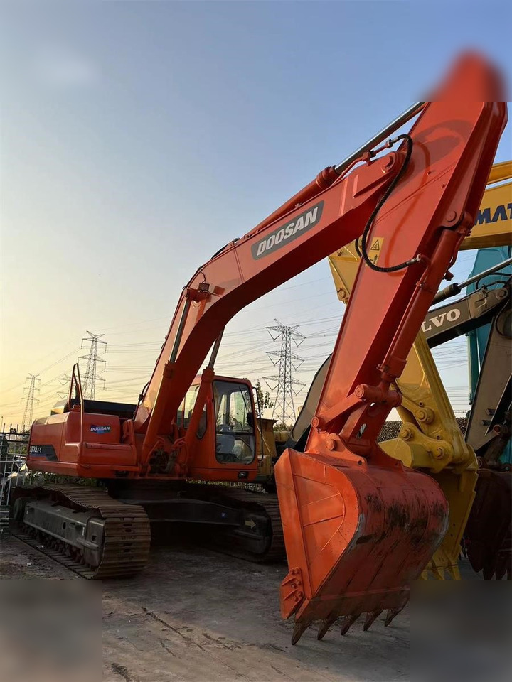 Ekskavator perayap DOOSAN DH300 LC-7: gambar 7