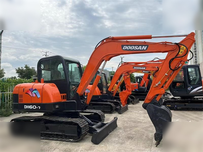 DOOSAN DH60-7 - Ekskavator perayap: gambar 2 DOOSAN DH60-7 - Ekskavator perayap: gambar 2