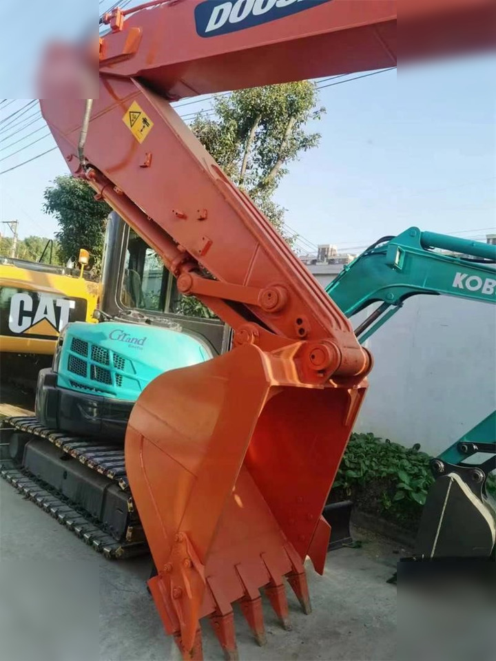 DOOSAN DX225 LC-5 - Ekskavator perayap: gambar 5 DOOSAN DX225 LC-5 - Ekskavator perayap: gambar 5