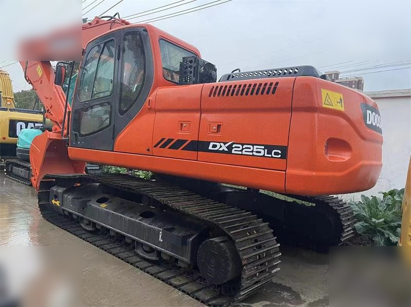 DOOSAN DX225 LC-5 - Ekskavator perayap: gambar 1 DOOSAN DX225 LC-5 - Ekskavator perayap: gambar 1