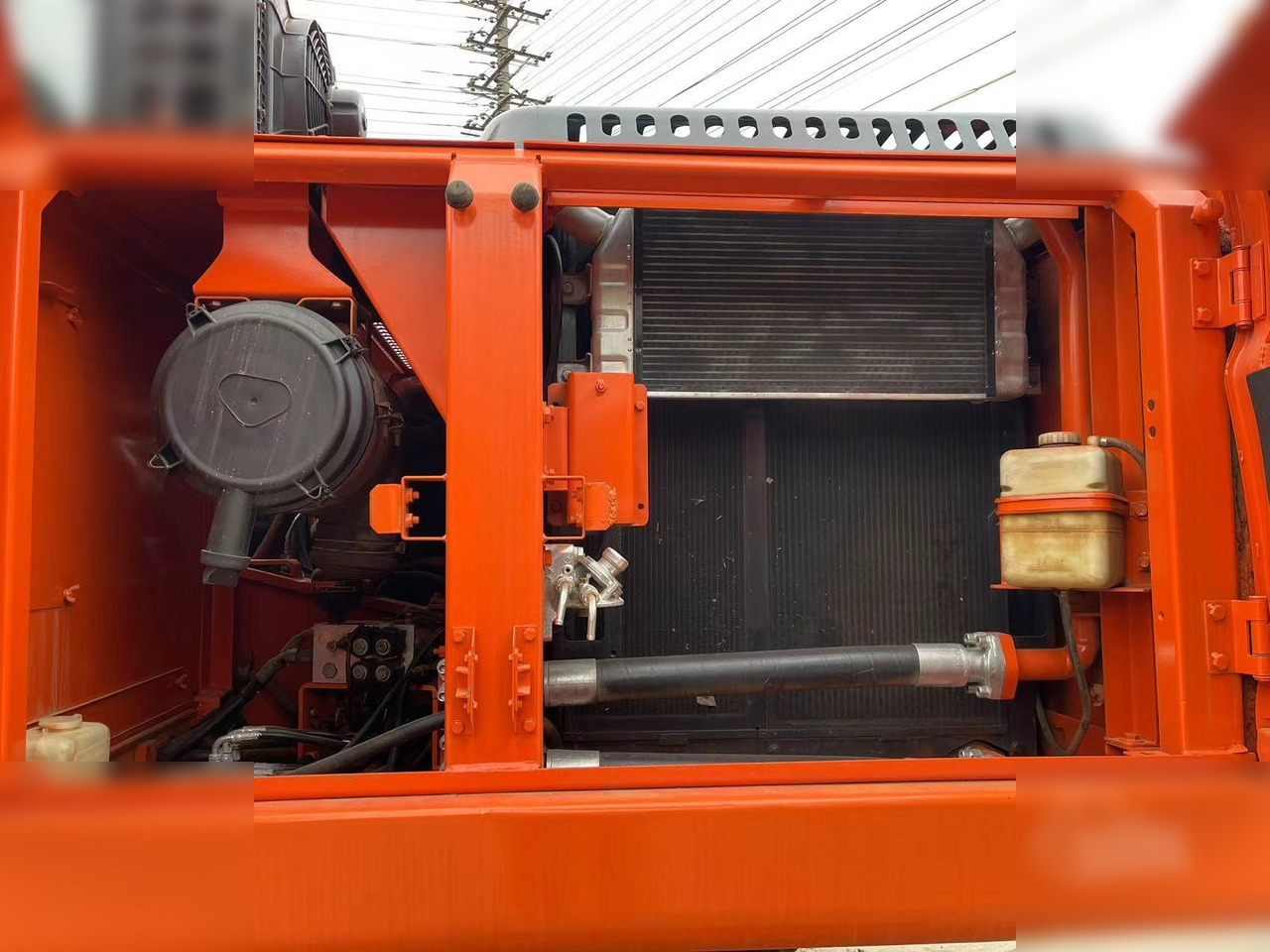 DOOSAN DX225 LC - Ekskavator perayap: gambar 3 DOOSAN DX225 LC - Ekskavator perayap: gambar 3