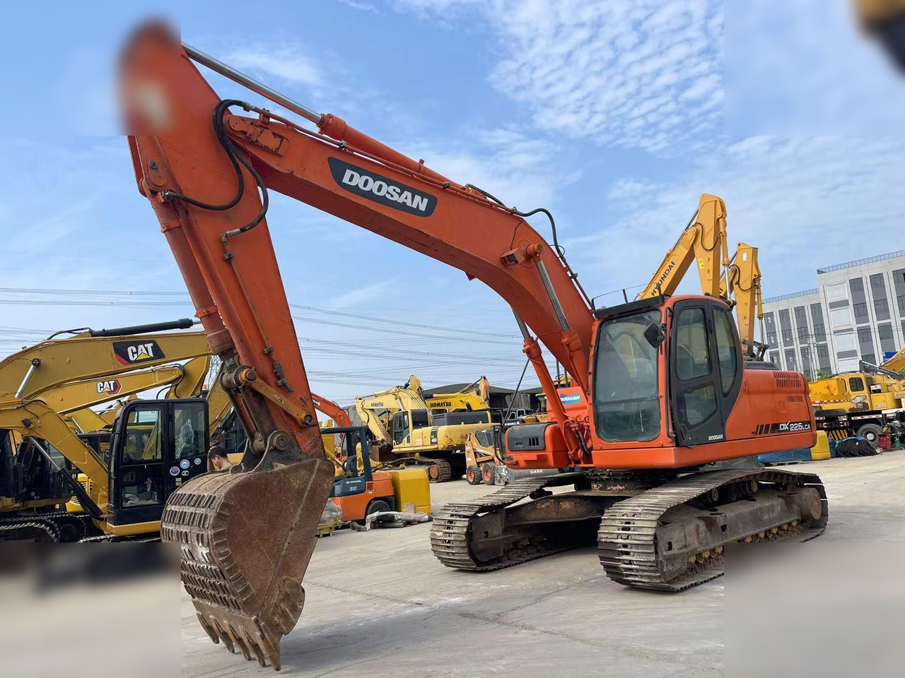 DOOSAN DX225 LCA - Ekskavator perayap: gambar 2 DOOSAN DX225 LCA - Ekskavator perayap: gambar 2