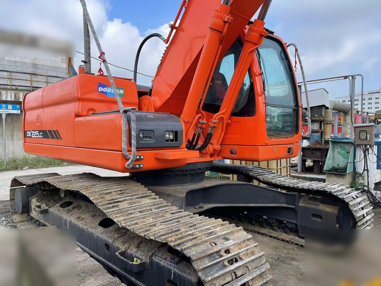 DOOSAN DX225 LCA - Ekskavator perayap: gambar 2 DOOSAN DX225 LCA - Ekskavator perayap: gambar 2
