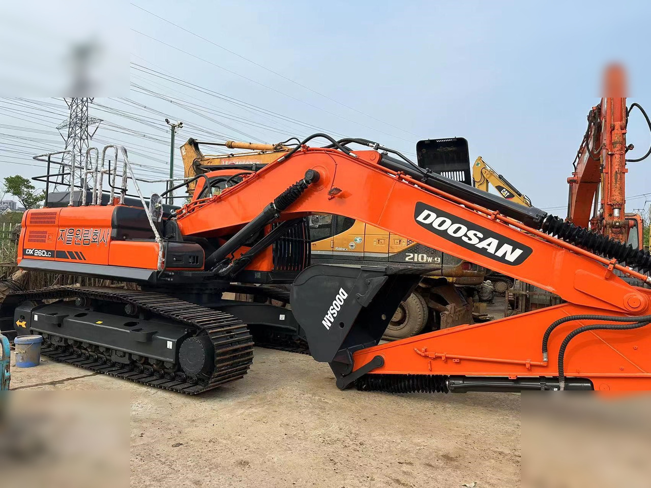 DOOSAN DX260 LC - Ekskavator perayap: gambar 2 DOOSAN DX260 LC - Ekskavator perayap: gambar 2