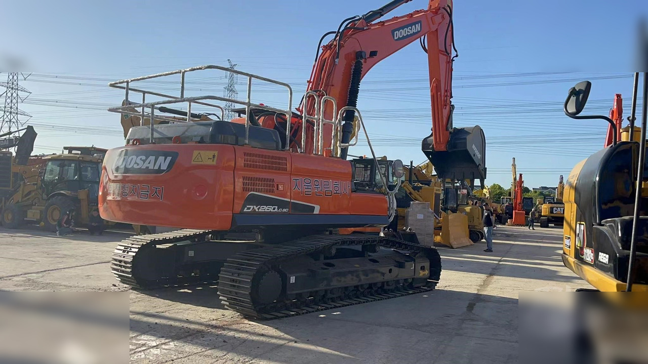 DOOSAN DX260 LC - Ekskavator perayap: gambar 4 DOOSAN DX260 LC - Ekskavator perayap: gambar 4