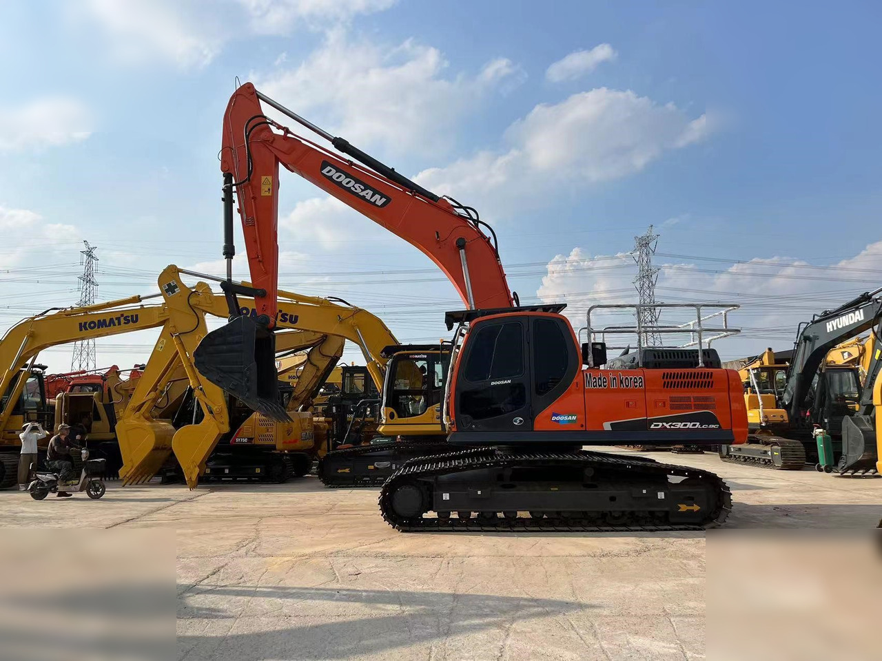 DOOSAN DX300 LC-9C - Ekskavator perayap: gambar 1 DOOSAN DX300 LC-9C - Ekskavator perayap: gambar 1