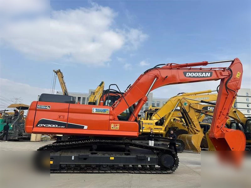 DOOSAN DX300 LC-9C - Ekskavator perayap: gambar 3 DOOSAN DX300 LC-9C - Ekskavator perayap: gambar 3