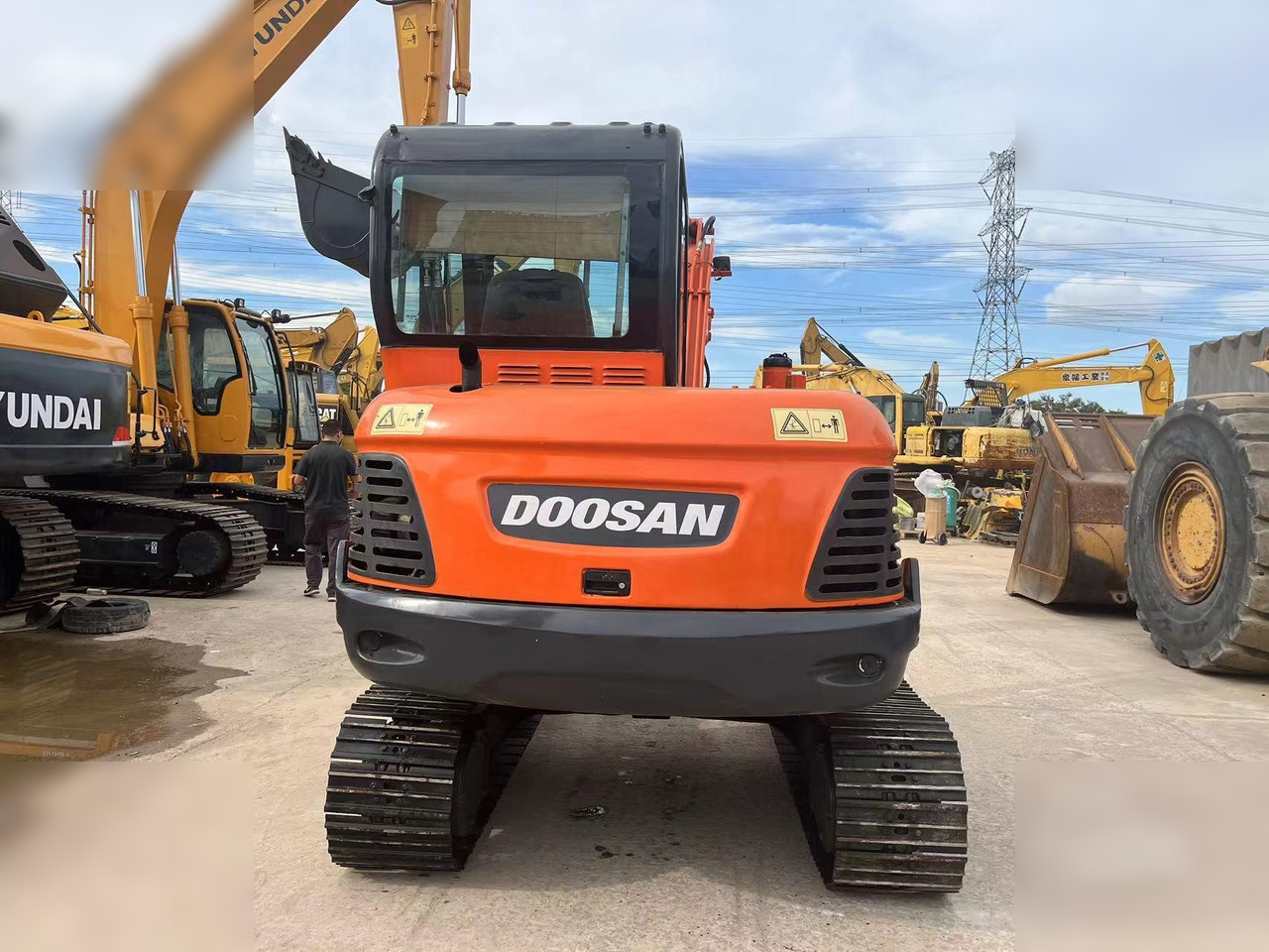 DOOSAN DX60-9C - Ekskavator perayap: gambar 4 DOOSAN DX60-9C - Ekskavator perayap: gambar 4