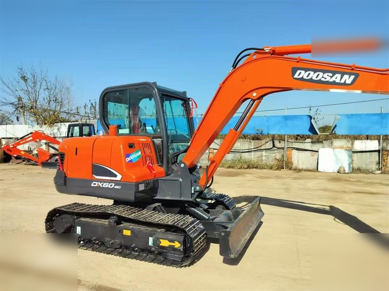 DOOSAN DX60-9C - Ekskavator perayap: gambar 3 DOOSAN DX60-9C - Ekskavator perayap: gambar 3