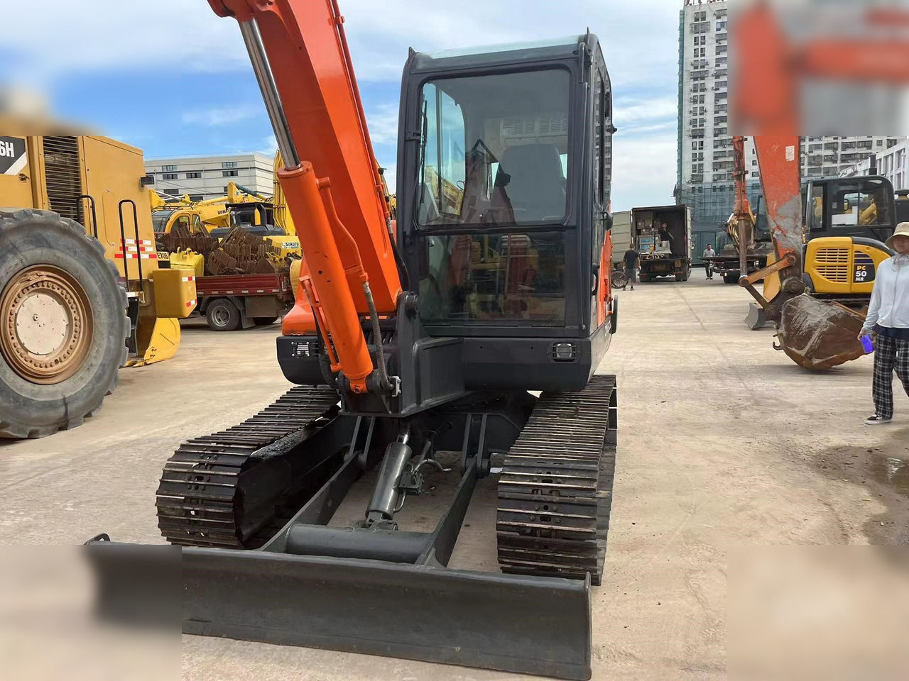 DOOSAN DX60-9C - Ekskavator perayap: gambar 5 DOOSAN DX60-9C - Ekskavator perayap: gambar 5