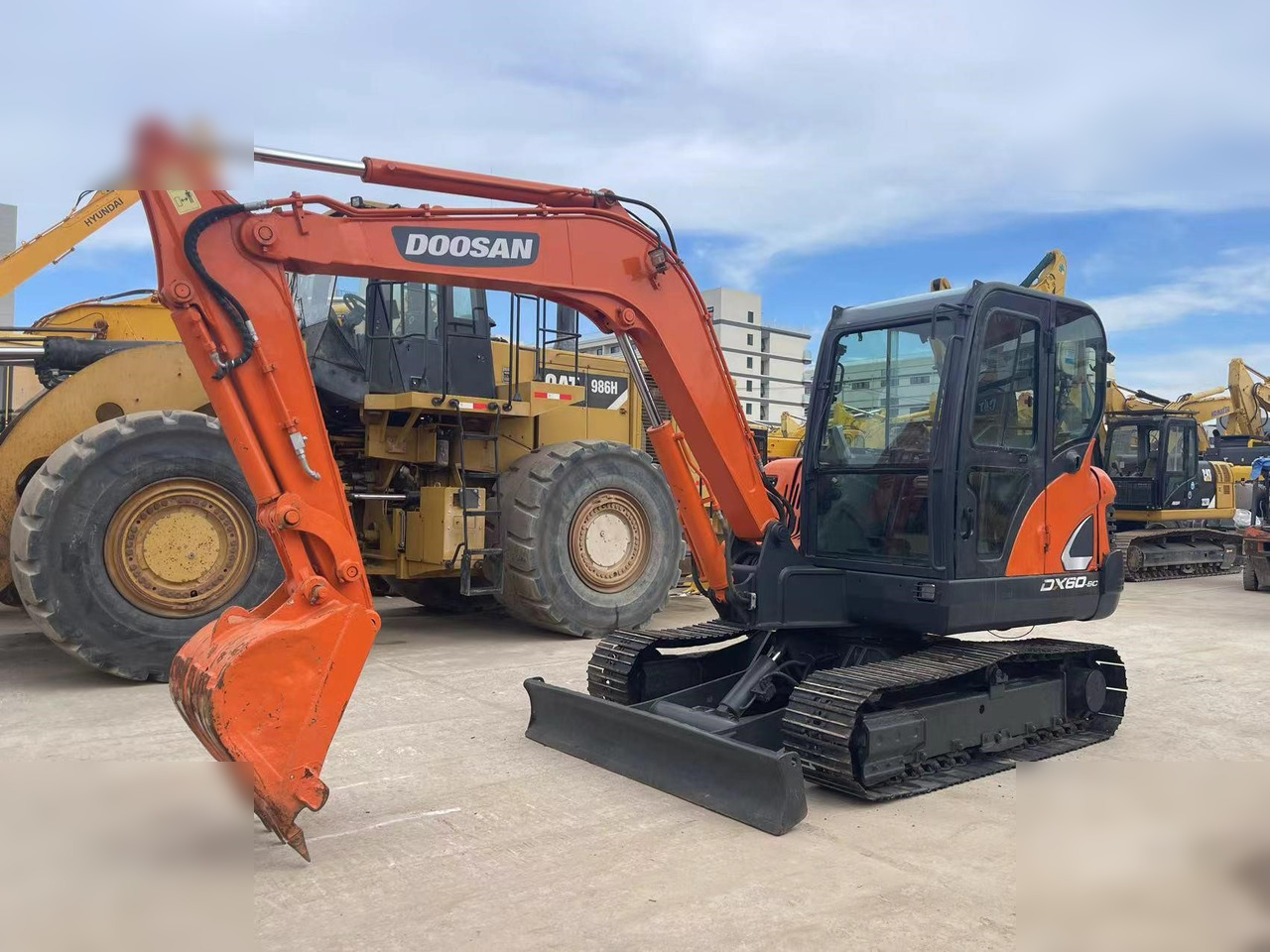 DOOSAN DX60-9C - Ekskavator perayap: gambar 2 DOOSAN DX60-9C - Ekskavator perayap: gambar 2