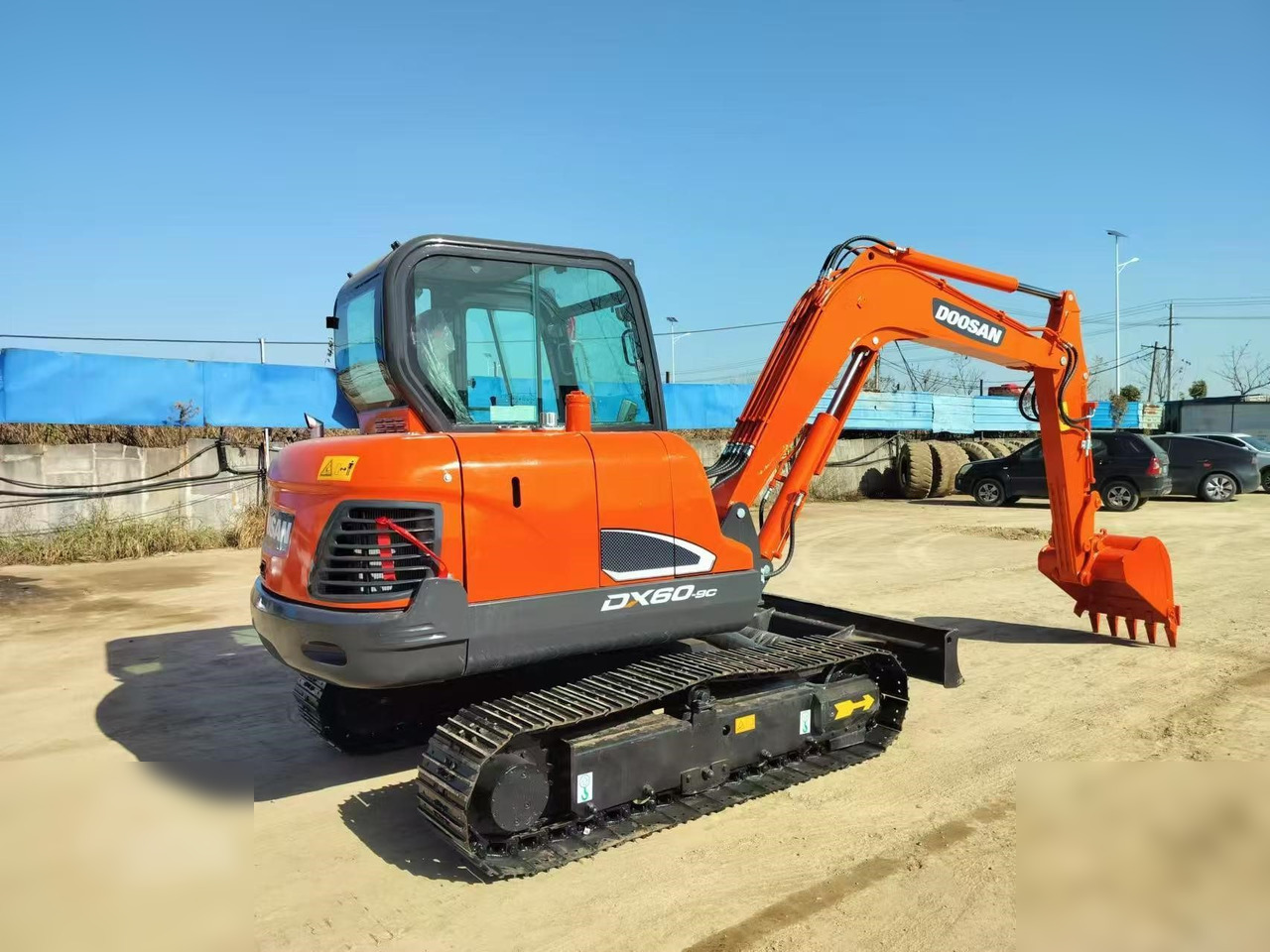 DOOSAN DX60-9C - Ekskavator perayap: gambar 2 DOOSAN DX60-9C - Ekskavator perayap: gambar 2