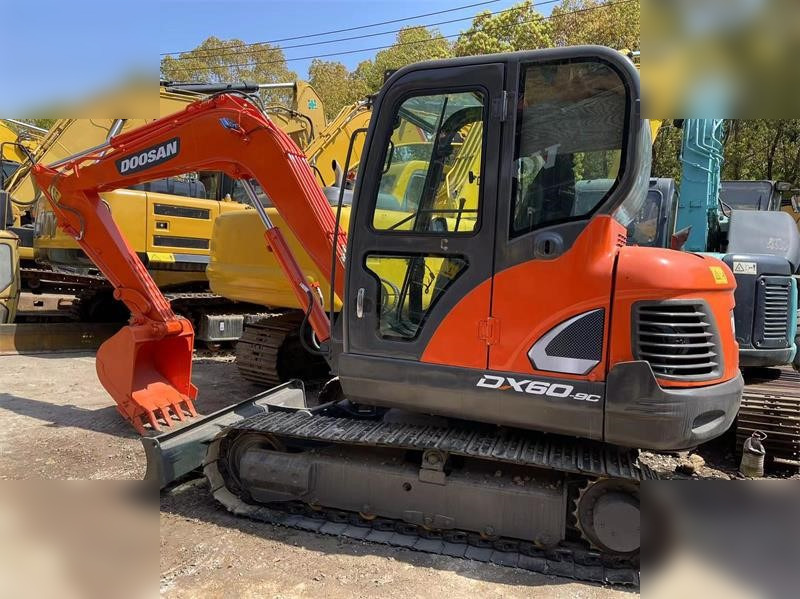 DOOSAN DX60E-9C - Ekskavator mini: gambar 1 DOOSAN DX60E-9C - Ekskavator mini: gambar 1
