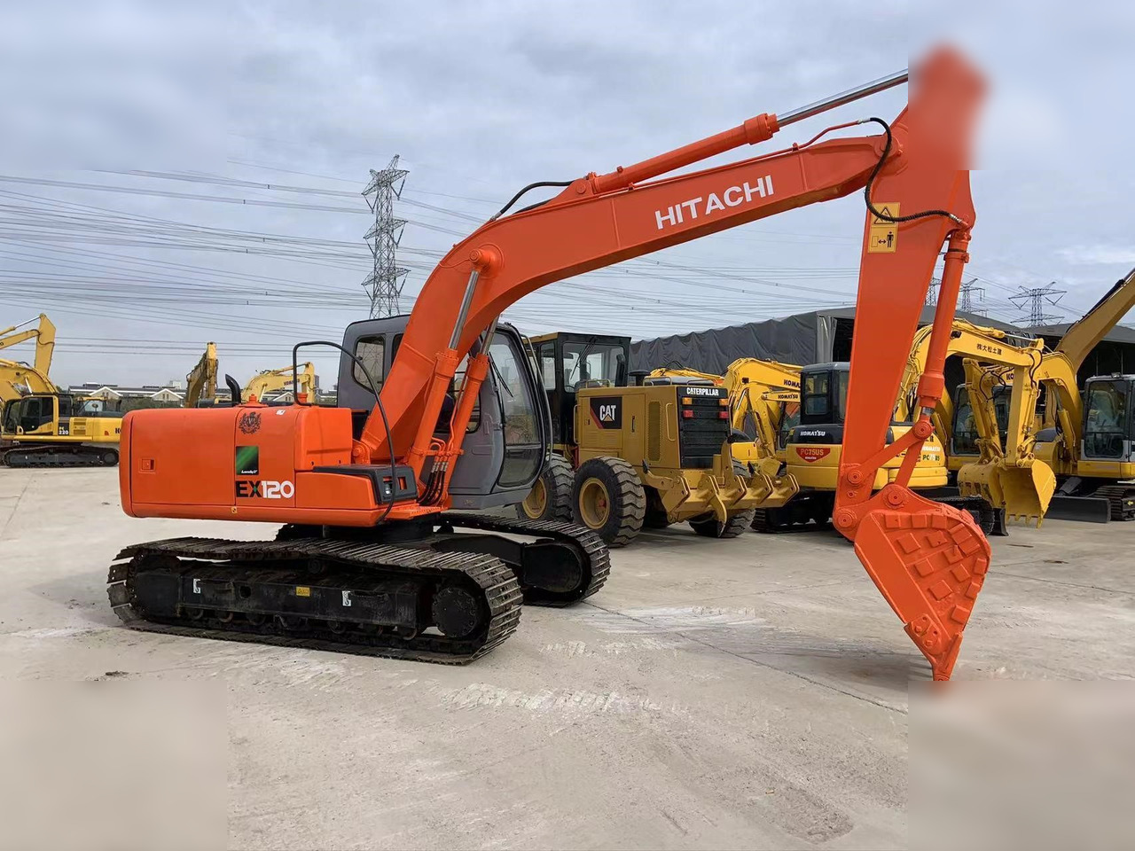 HITACHI EX120-5 - Ekskavator perayap: gambar 2 HITACHI EX120-5 - Ekskavator perayap: gambar 2