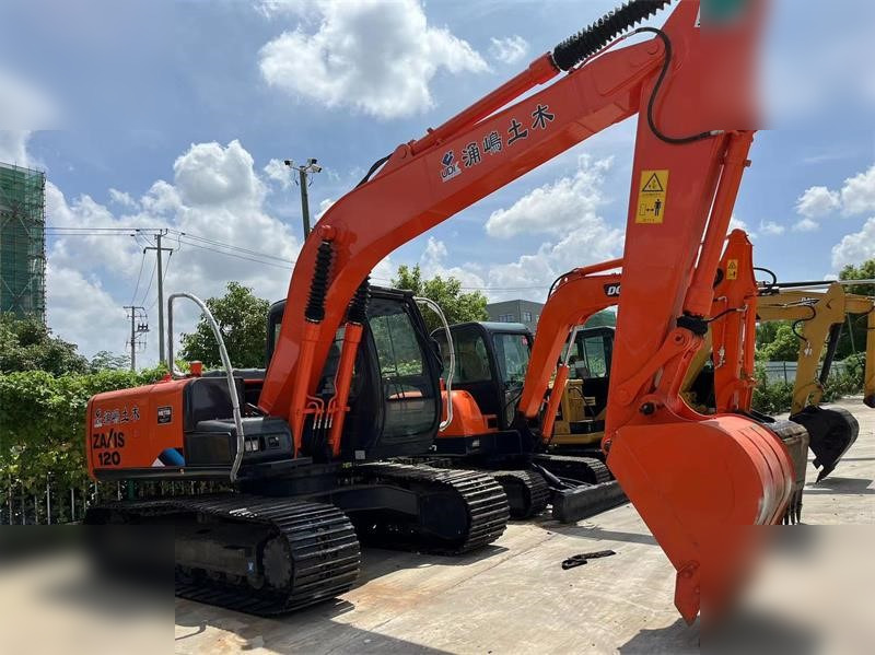 HITACHI ZX120 - Ekskavator perayap: gambar 4 HITACHI ZX120 - Ekskavator perayap: gambar 4