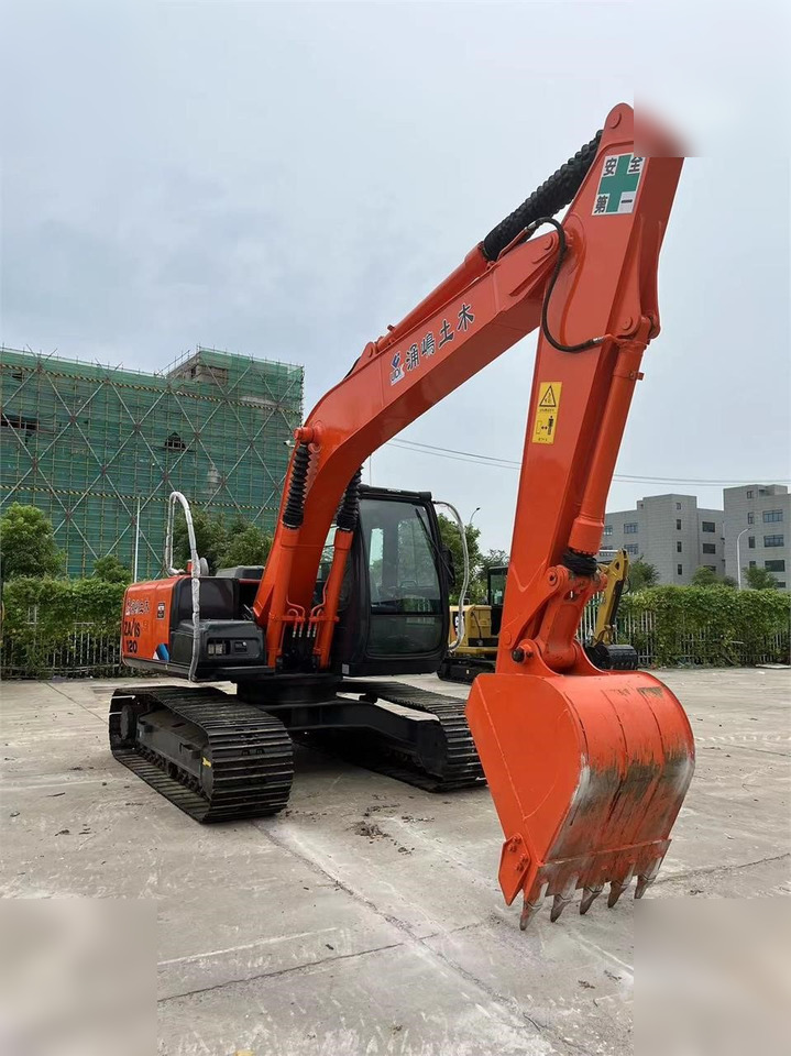 HITACHI ZX120 - Ekskavator perayap: gambar 5 HITACHI ZX120 - Ekskavator perayap: gambar 5
