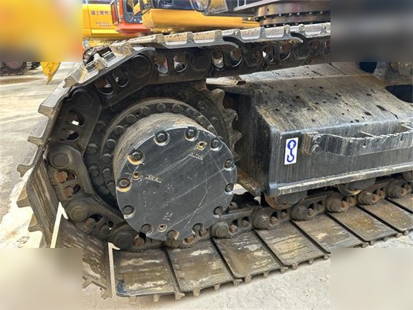 HITACHI ZX200-3G - Ekskavator perayap: gambar 5 HITACHI ZX200-3G - Ekskavator perayap: gambar 5