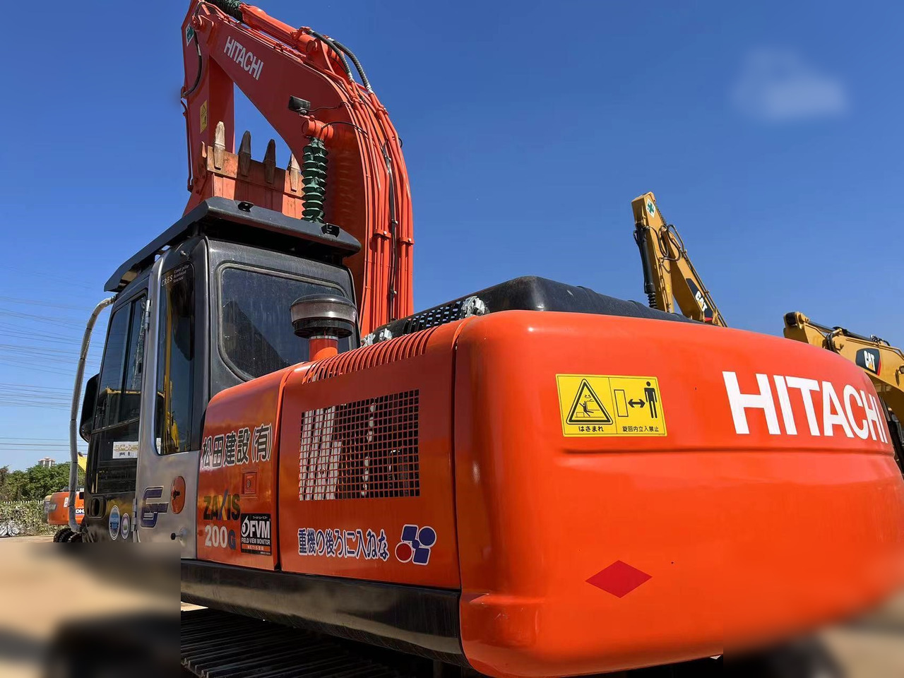 HITACHI ZX200 - Ekskavator perayap: gambar 3 HITACHI ZX200 - Ekskavator perayap: gambar 3