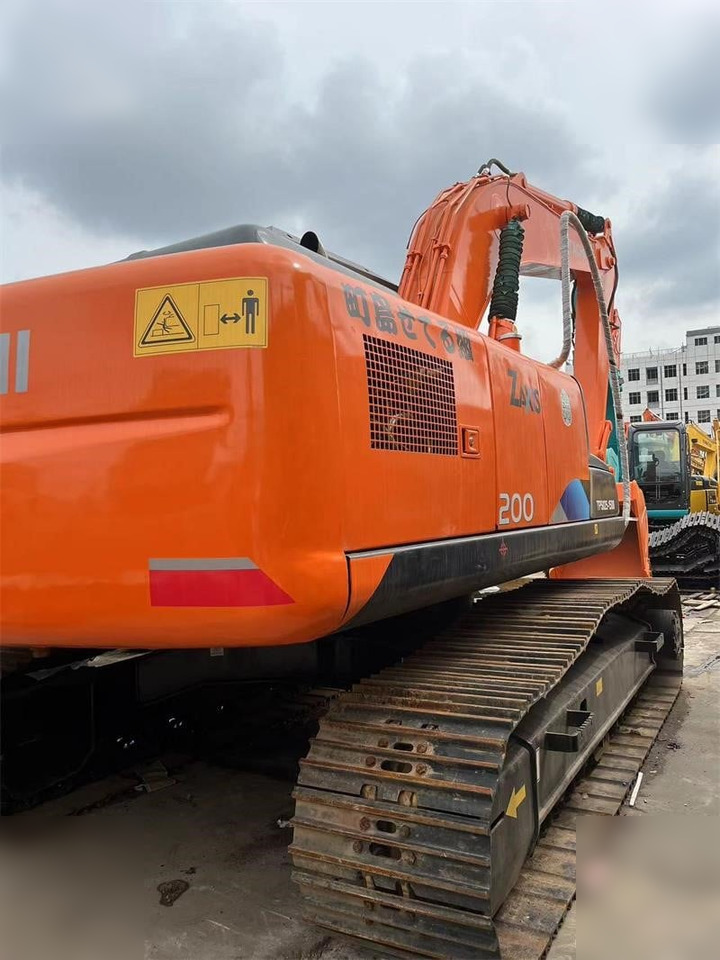 HITACHI ZX200 - Ekskavator perayap: gambar 3 HITACHI ZX200 - Ekskavator perayap: gambar 3