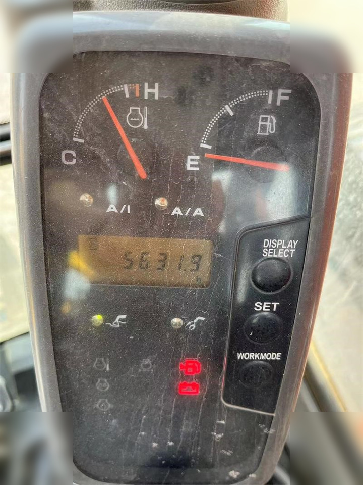 HITACHI ZX200 - Ekskavator perayap: gambar 5 HITACHI ZX200 - Ekskavator perayap: gambar 5