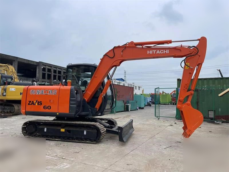 HITACHI ZX60 - Ekskavator perayap: gambar 2 HITACHI ZX60 - Ekskavator perayap: gambar 2