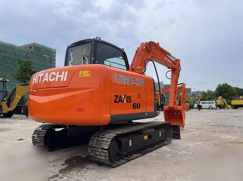 HITACHI ZX60 - Ekskavator perayap: gambar 3 HITACHI ZX60 - Ekskavator perayap: gambar 3