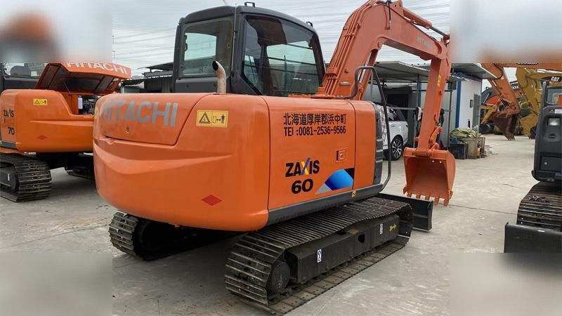 HITACHI ZX60 - Ekskavator perayap: gambar 1 HITACHI ZX60 - Ekskavator perayap: gambar 1