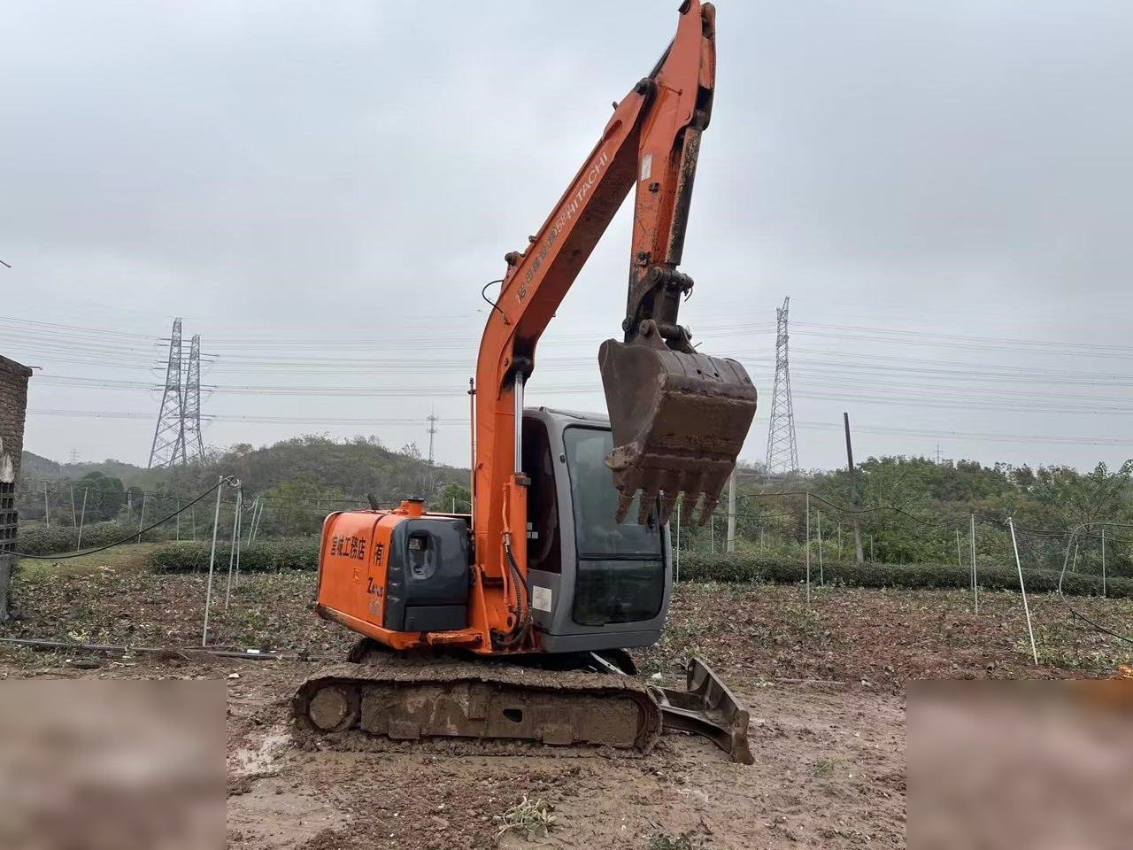 HITACHI ZX60 - Ekskavator perayap: gambar 2 HITACHI ZX60 - Ekskavator perayap: gambar 2