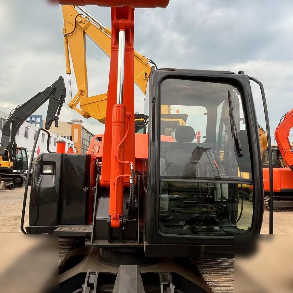 HITACHI ZX70 - Ekskavator perayap: gambar 2 HITACHI ZX70 - Ekskavator perayap: gambar 2