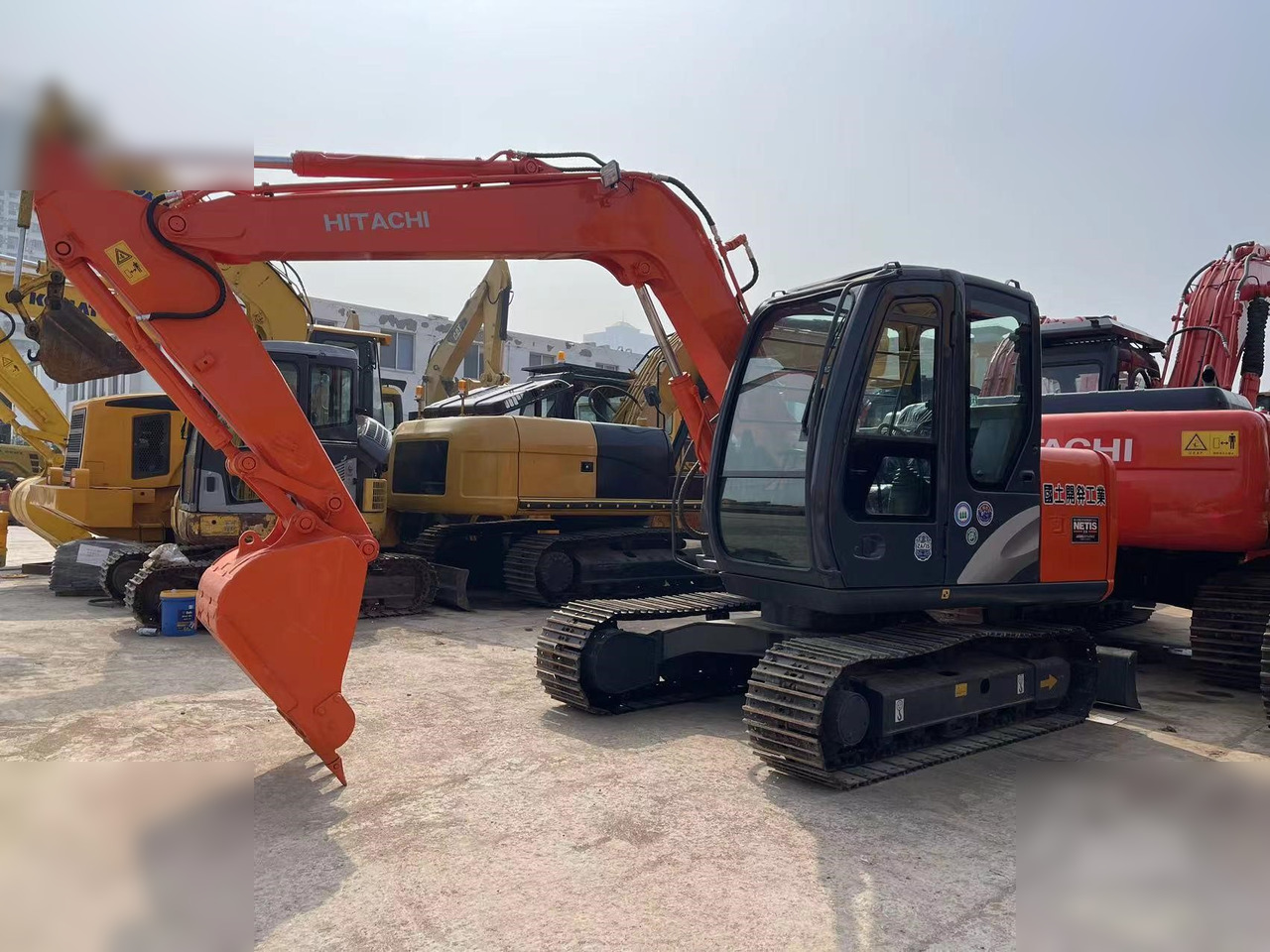 HITACHI ZX70 - Ekskavator perayap: gambar 2 HITACHI ZX70 - Ekskavator perayap: gambar 2